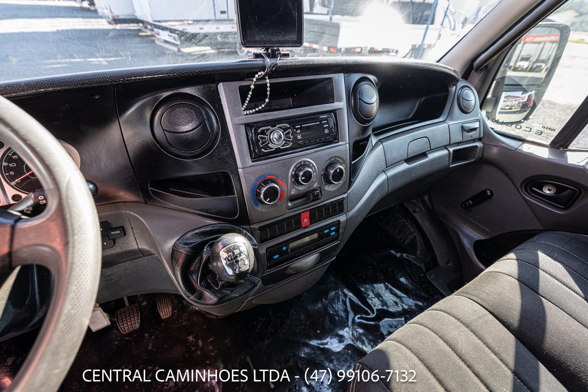 IVECO DAILY 70C17 ANO 2013 NA CÂMARA FRIA