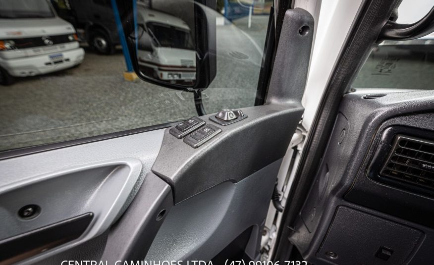 MERCEDES BENZ ACCELO 1016 ANO 2015 COMPLETO NO BAU DE 6.20M