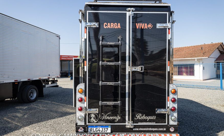 CARRETINHA/TRAILER PARA 2 CAVALOS VICENZI ANO 2020