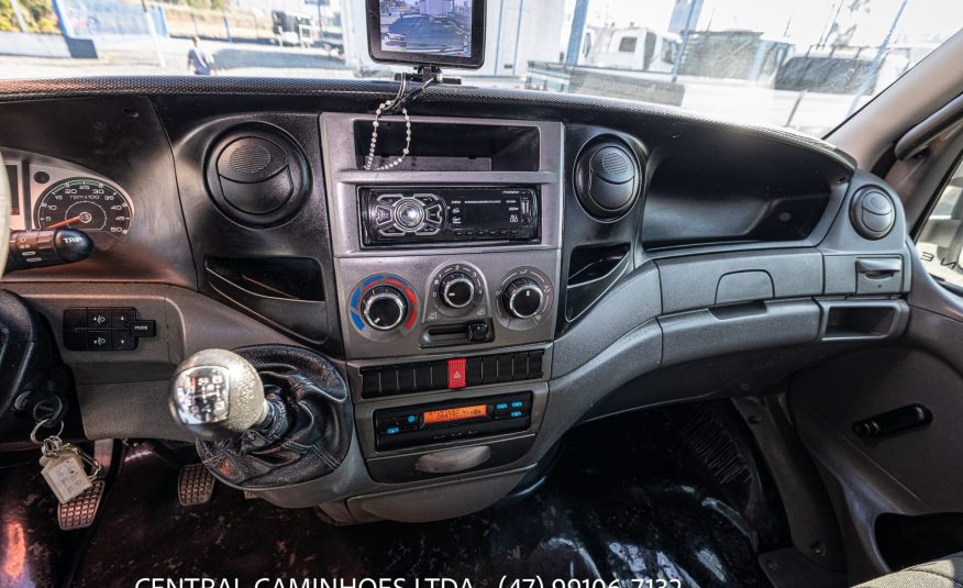 IVECO DAILY 70C17 ANO 2013 NA CÂMARA FRIA