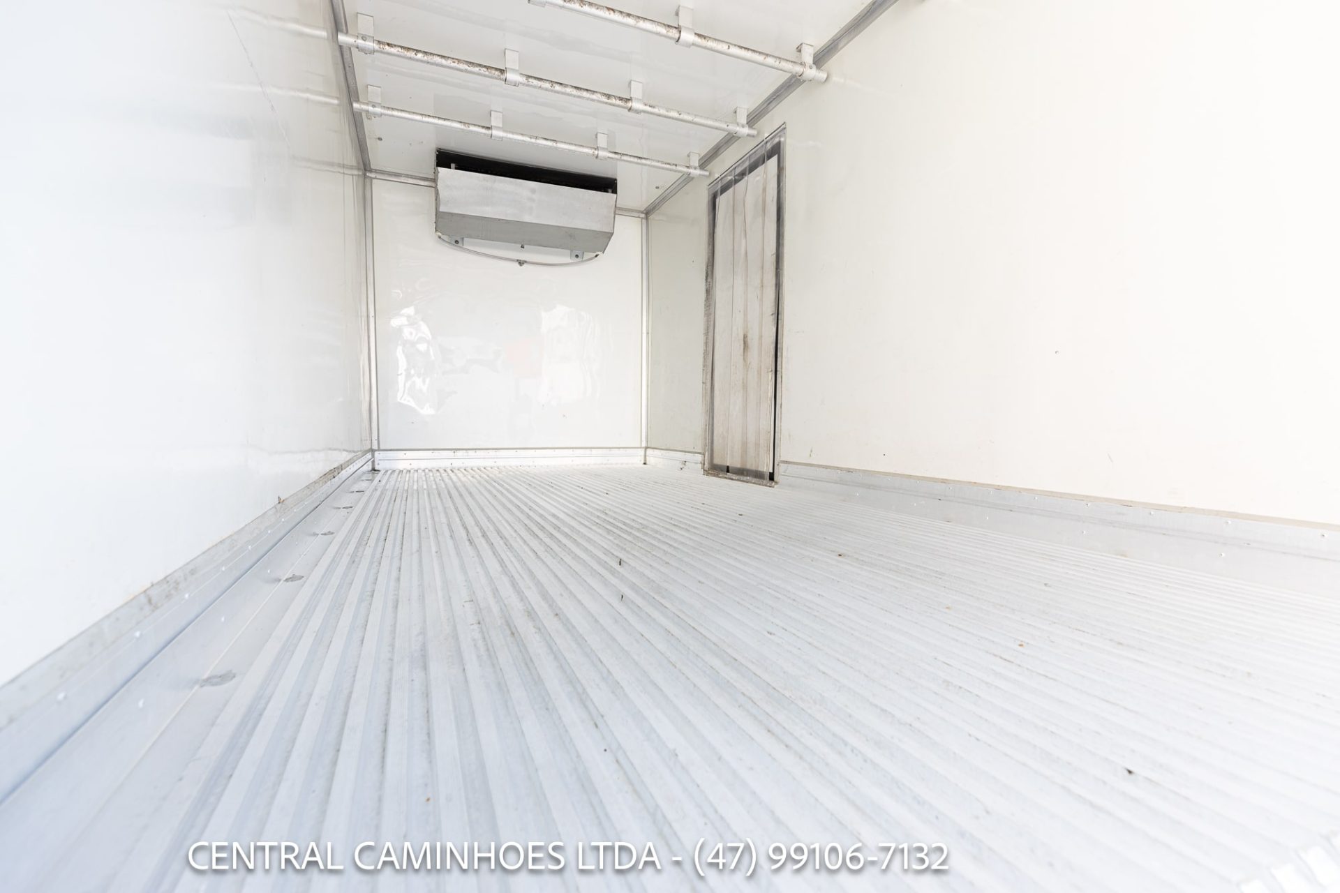 IVECO DAILY 70C17 ANO 2013 NA CÂMARA FRIA