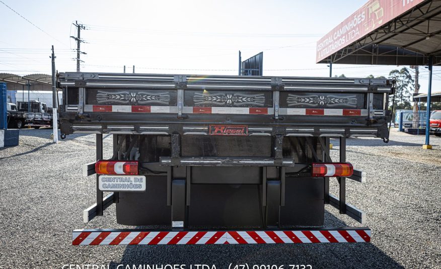 MERCEDES BENZ ATEGO 2430 8X2 ANO 2022 NA CARROCERIA DE 9.20M: