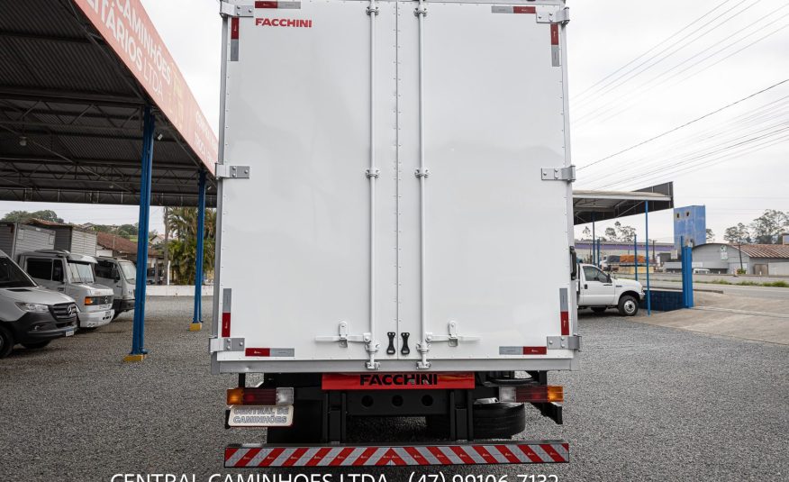 MERCEDES BENZ ACCELO 1016 ANO 2019 COMPLETA NO BAU DE 6.20M