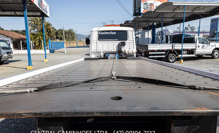 VOLKSWAGEN 8.120 WORKER ANO 2007 NA PLATAFORMA