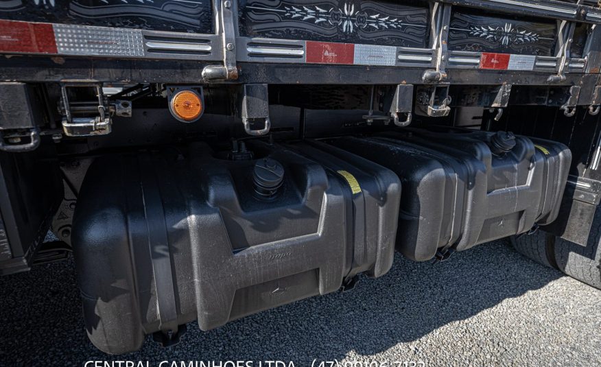 MERCEDES BENZ ATEGO 2430 8X2 ANO 2022 NA CARROCERIA DE 9.20M: