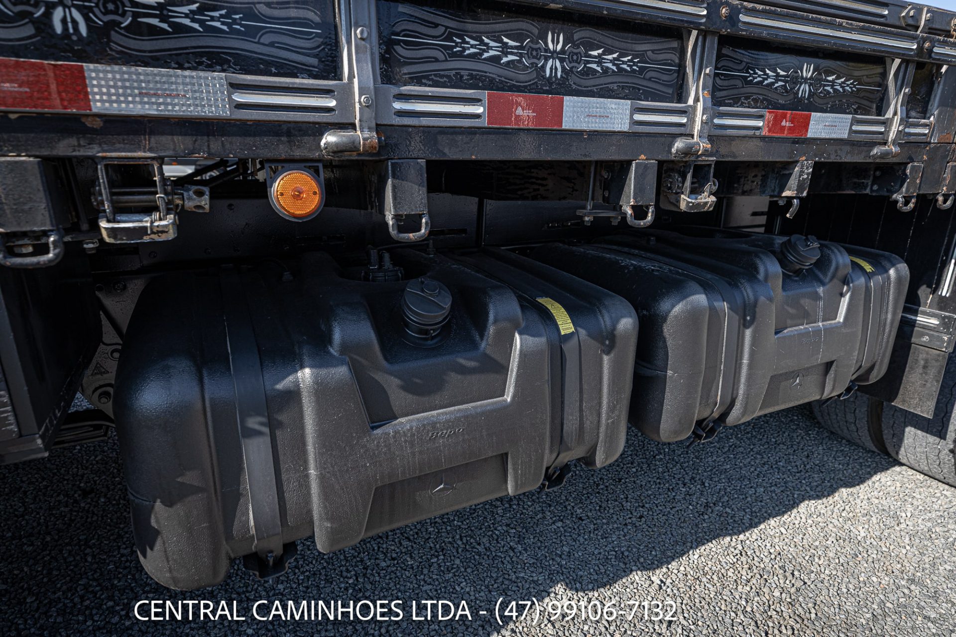 MERCEDES BENZ ATEGO 2430 8X2 ANO 2022 NA CARROCERIA DE 9.20M: