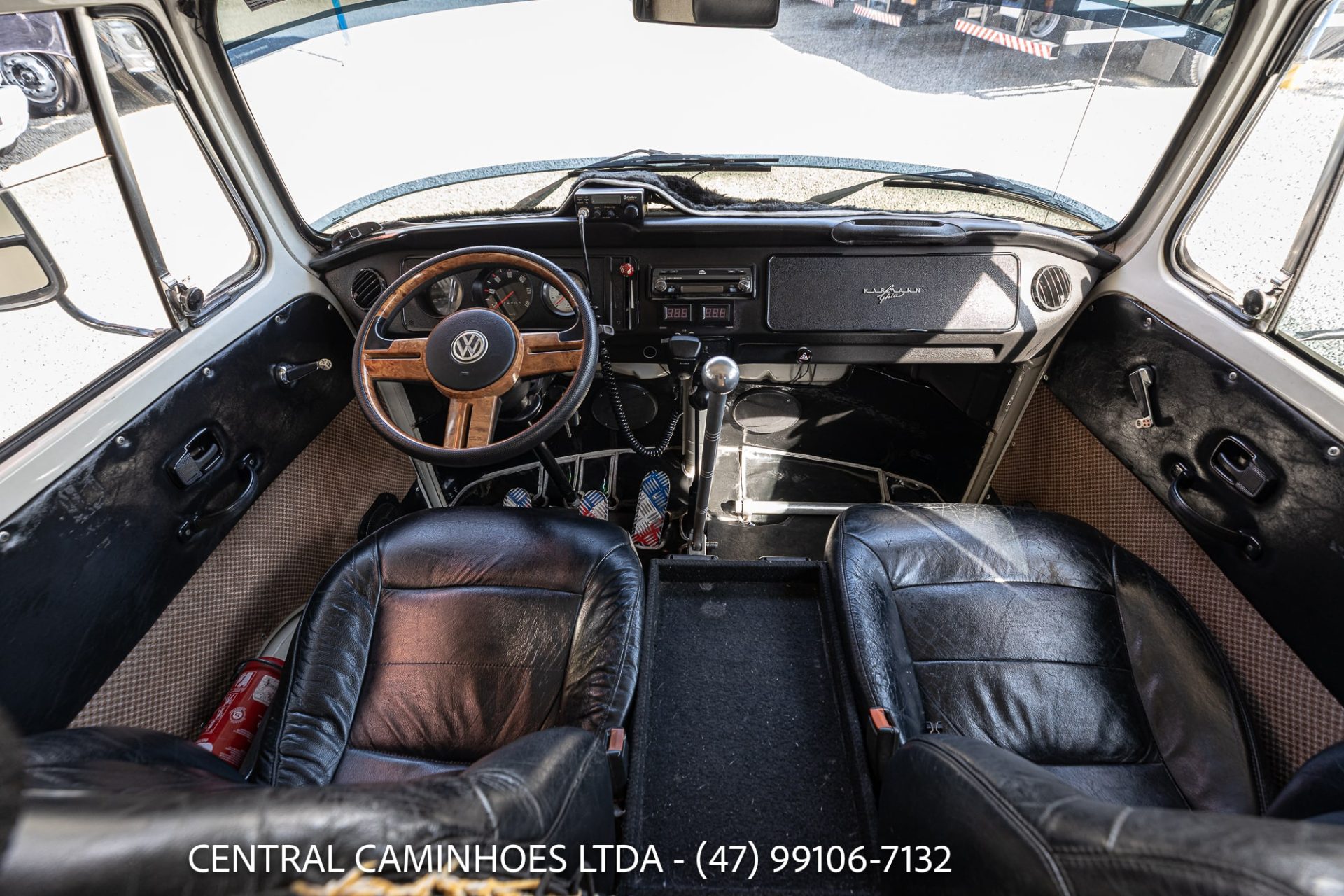 VOLKSWAGEN KOMBI SAFARI N. 429 ANO 1986