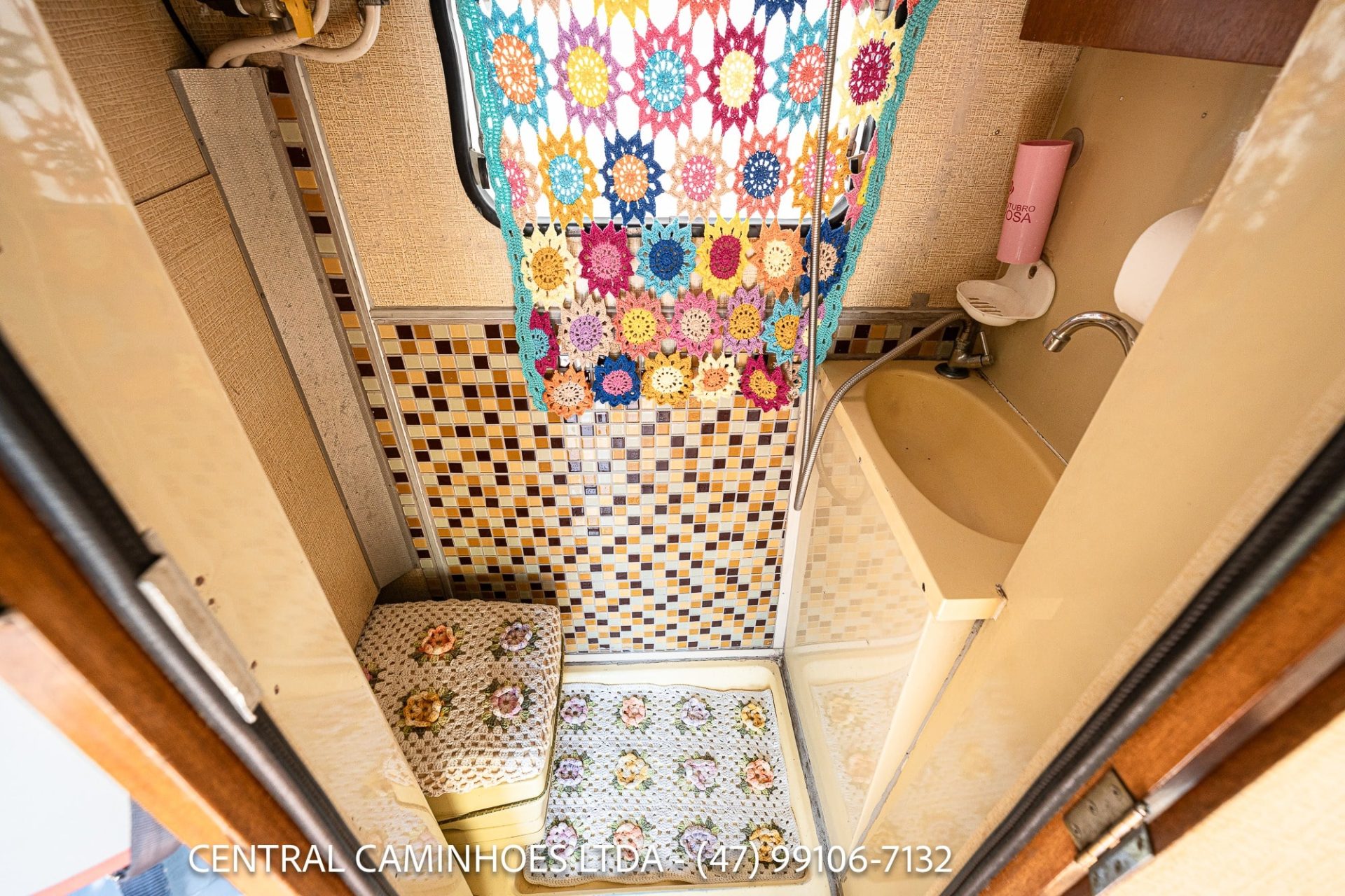 VOLKSWAGEN KOMBI SAFARI N. 429 ANO 1986