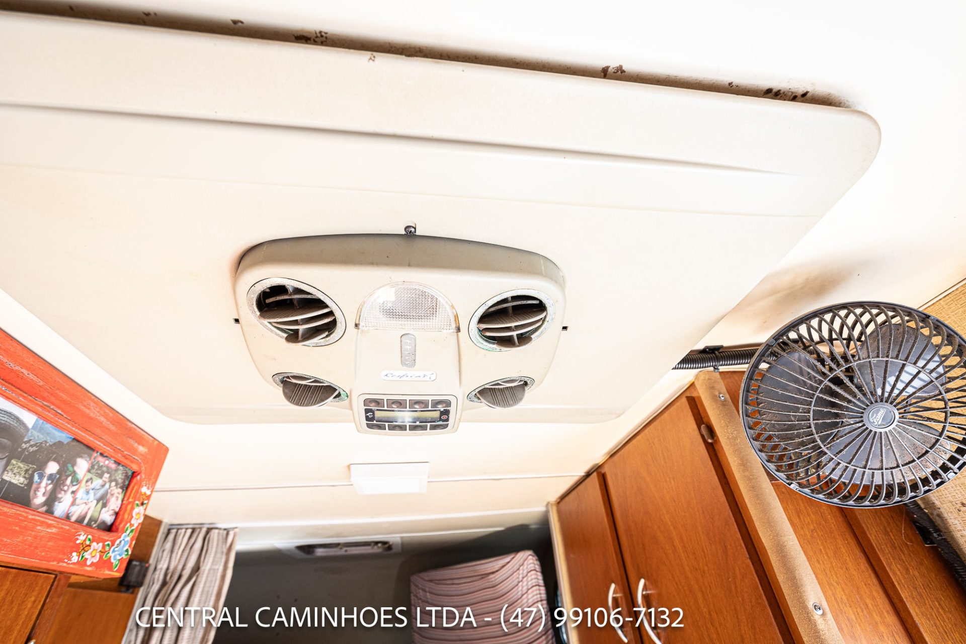 VOLKSWAGEN KOMBI SAFARI N. 429 ANO 1986