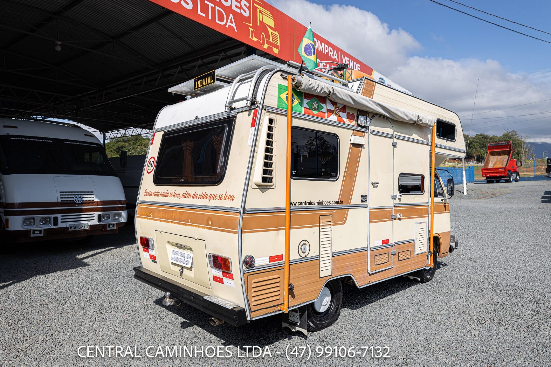 VOLKSWAGEN KOMBI SAFARI N. 429 ANO 1986