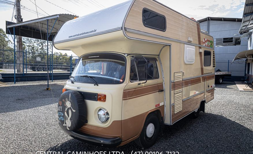 VOLKSWAGEN KOMBI SAFARI N. 429 ANO 1986
