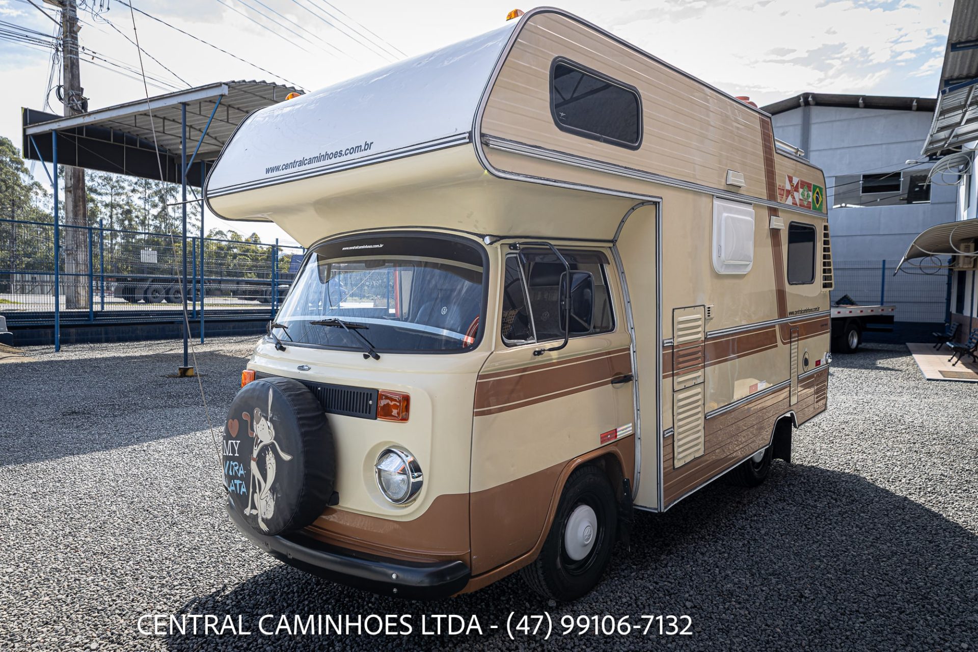 VOLKSWAGEN KOMBI SAFARI N. 429 ANO 1986