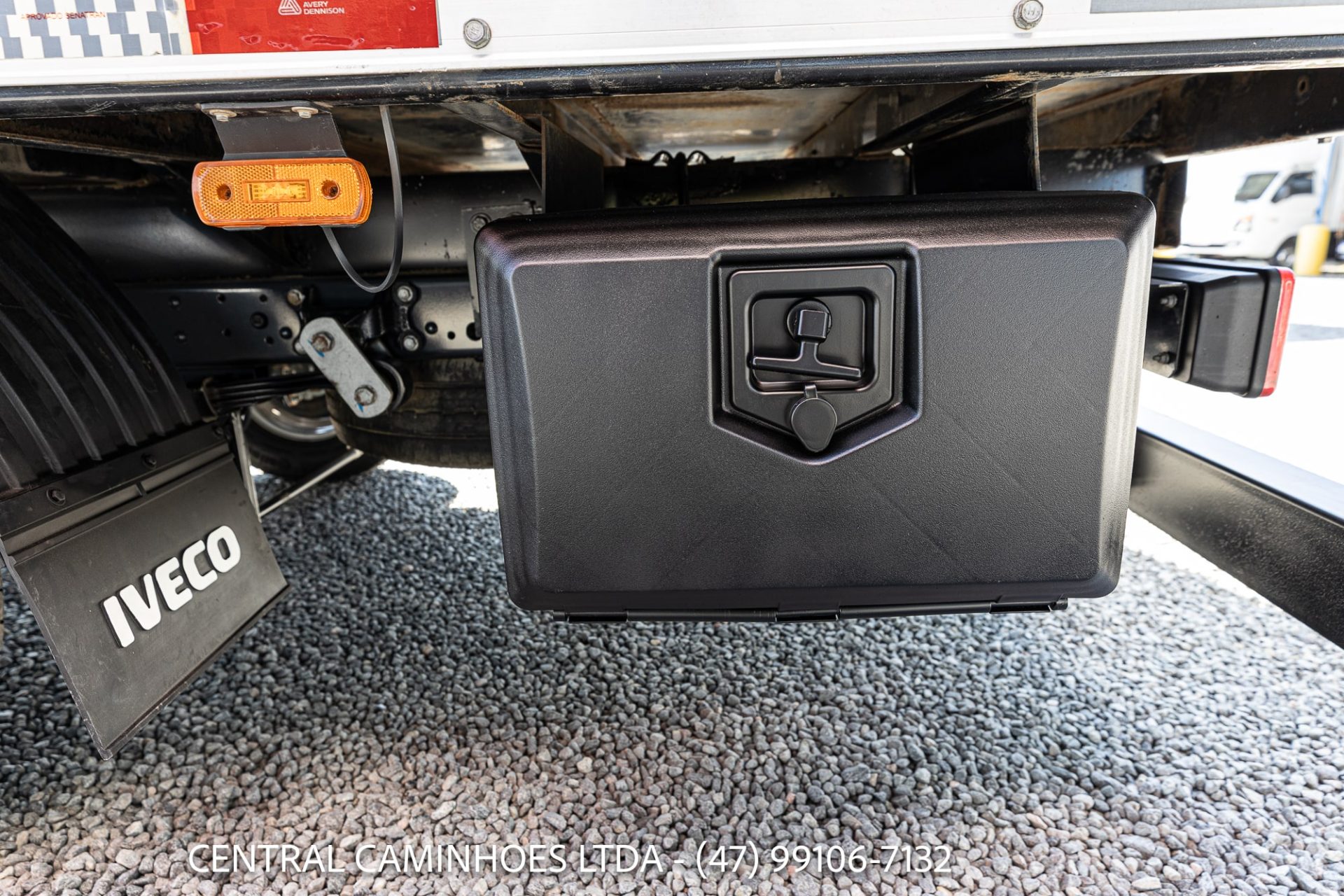 IVECO DAILY 35.150 ANO 2020 COMPLETA COM BAU FACCHINI