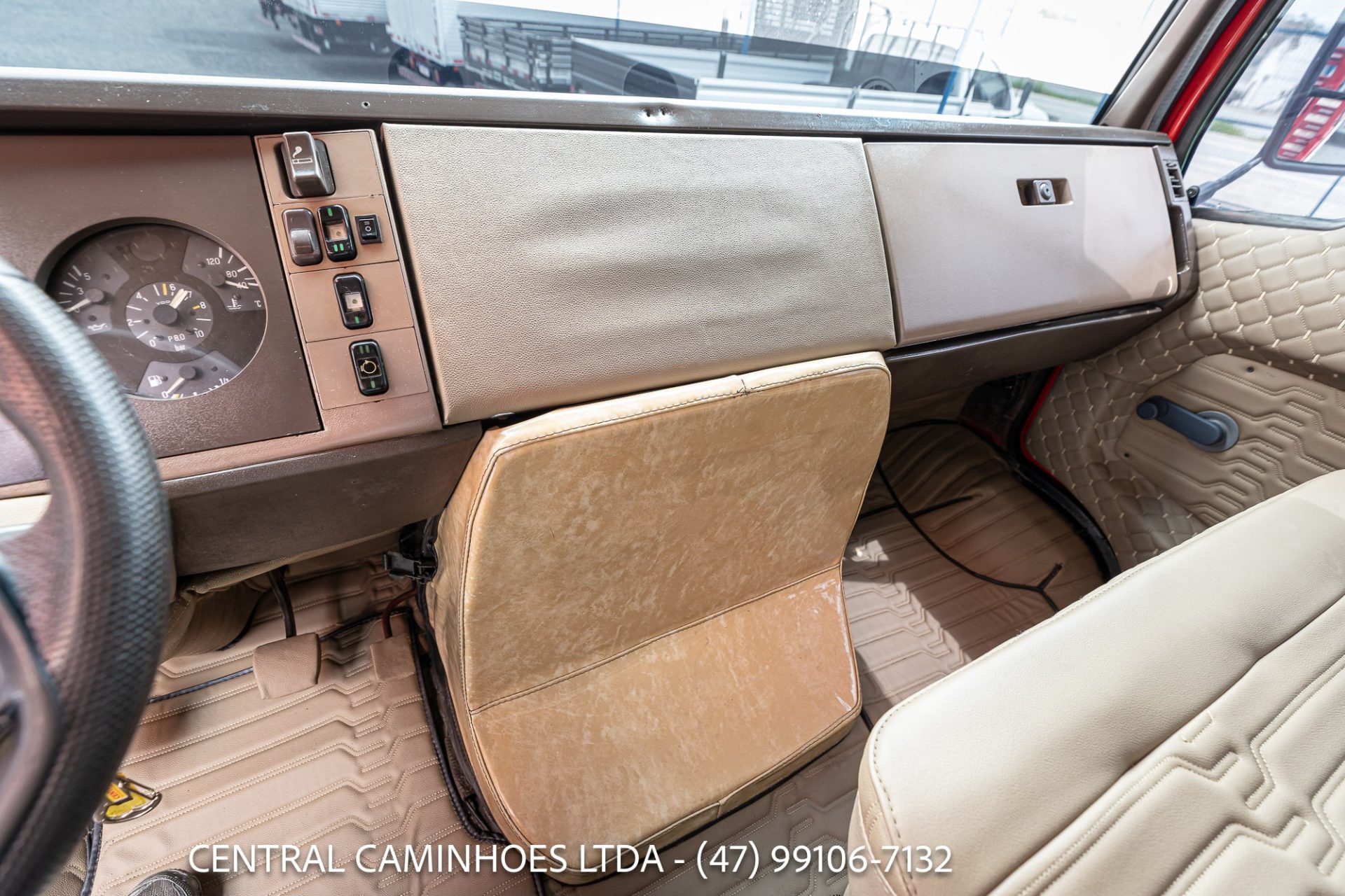 MERCEDES BENZ L1618 6X2 ANO 1992