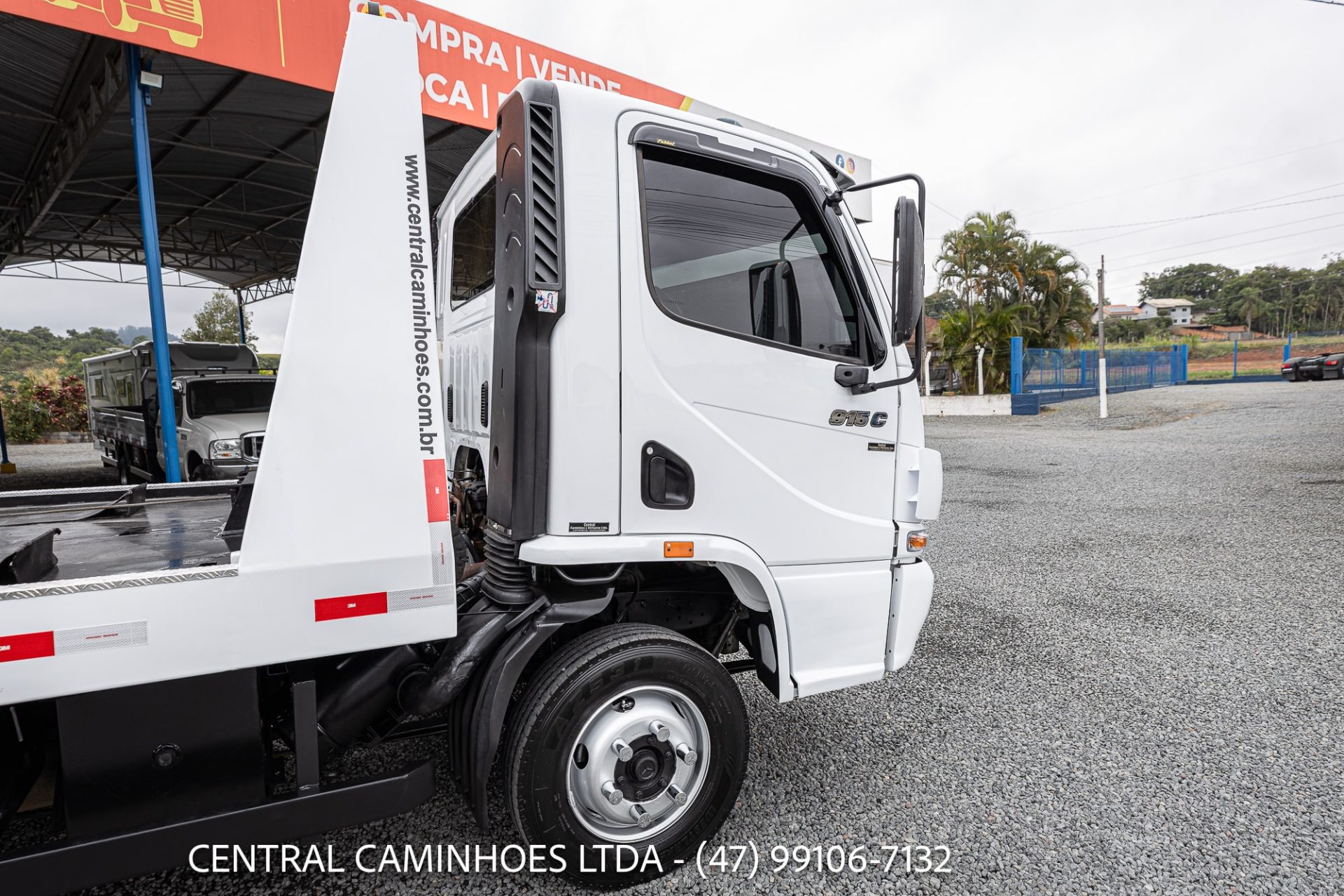 MERCEDES BENZ ACCELO 915C ANO 2012 COM PLATAFORMA DE 6M