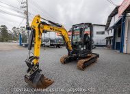 MINI ESCAVADEIRA NEW HOLLAND