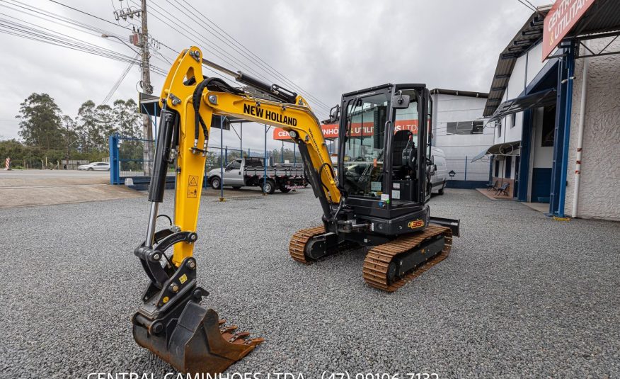 MINI ESCAVADEIRA NEW HOLLAND