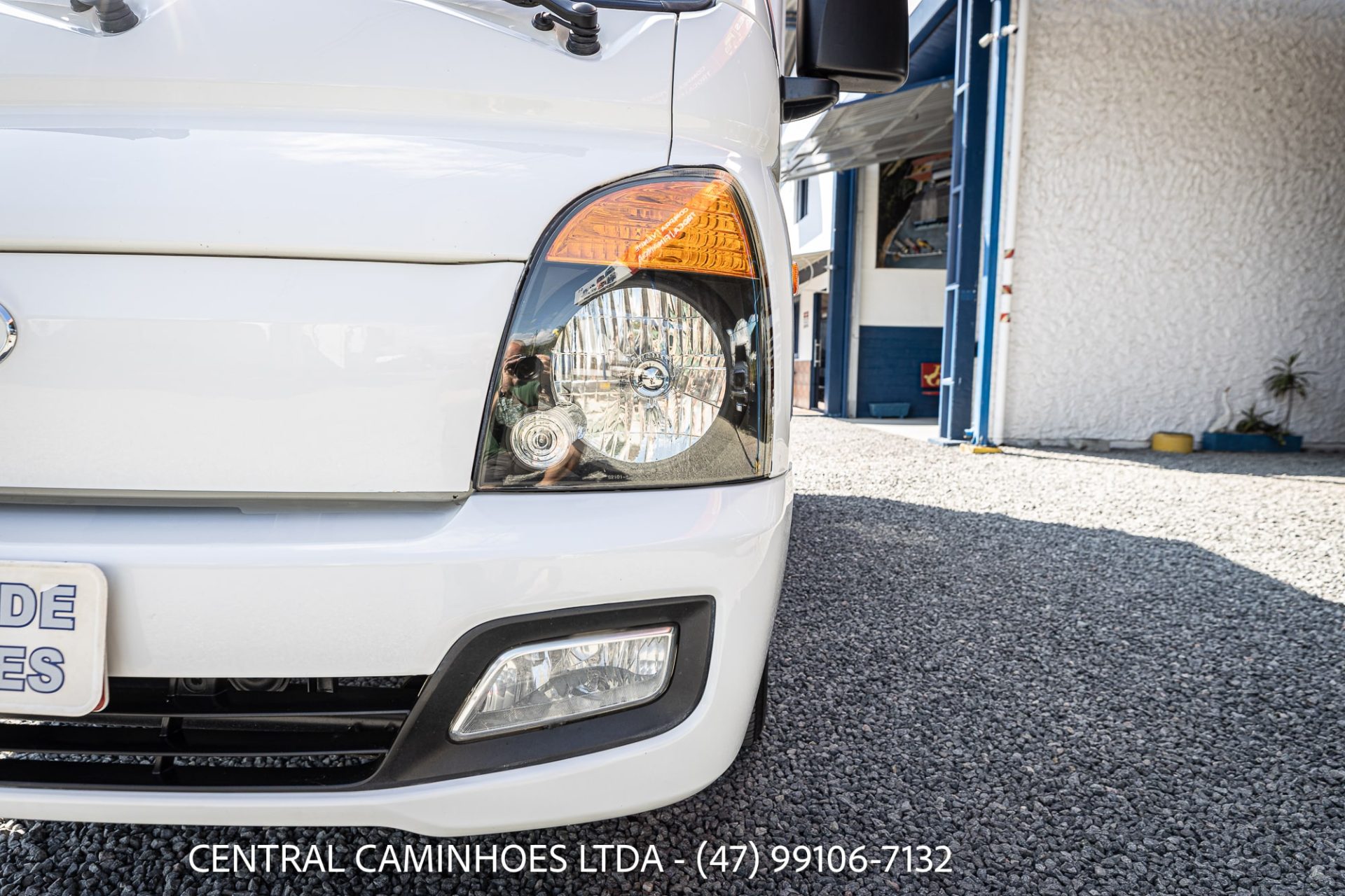 HYUNDAI HR, ANO 2016 COM BAÚ DE ALUMÍNIO