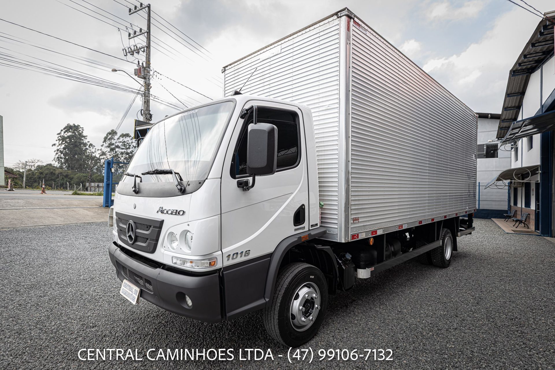 MB ACCELO 1016 ANO 2015 COMPLETO