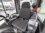 MINI ESCAVADEIRA NEW HOLLAND