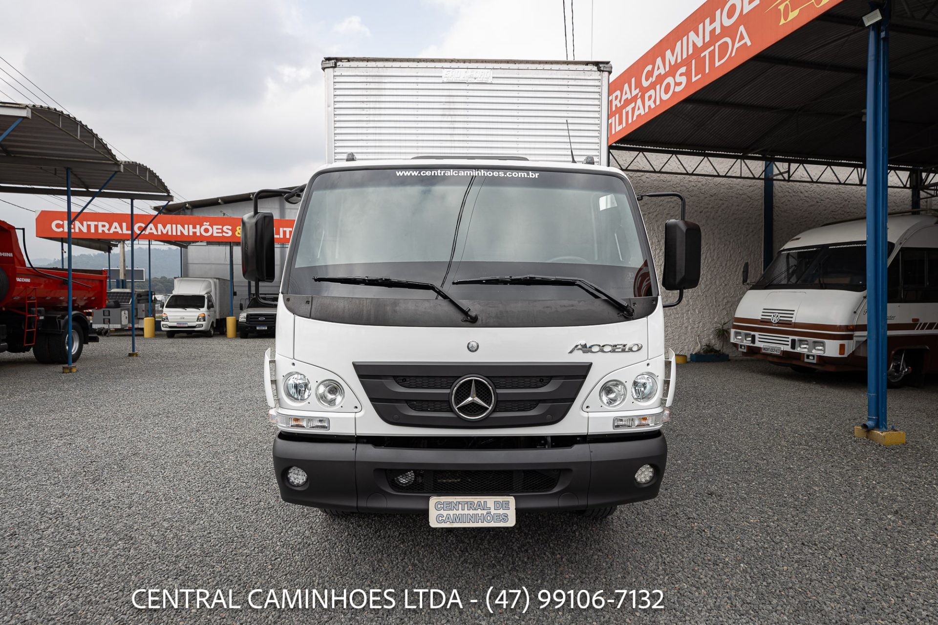 MB ACCELO 1016 ANO 2015 COMPLETO