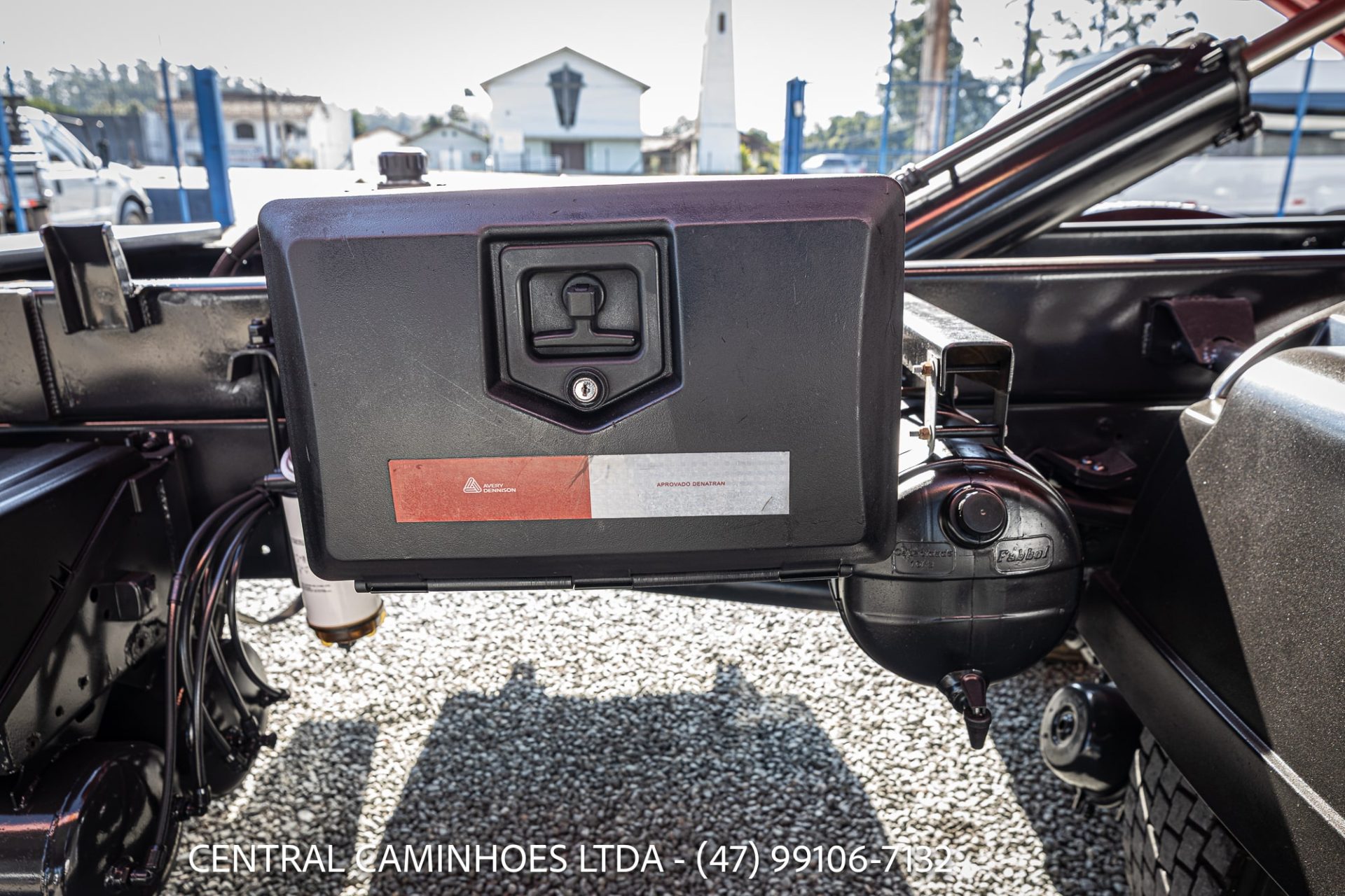 IVECO TECTOR 170E22 4X2 ANO 2013