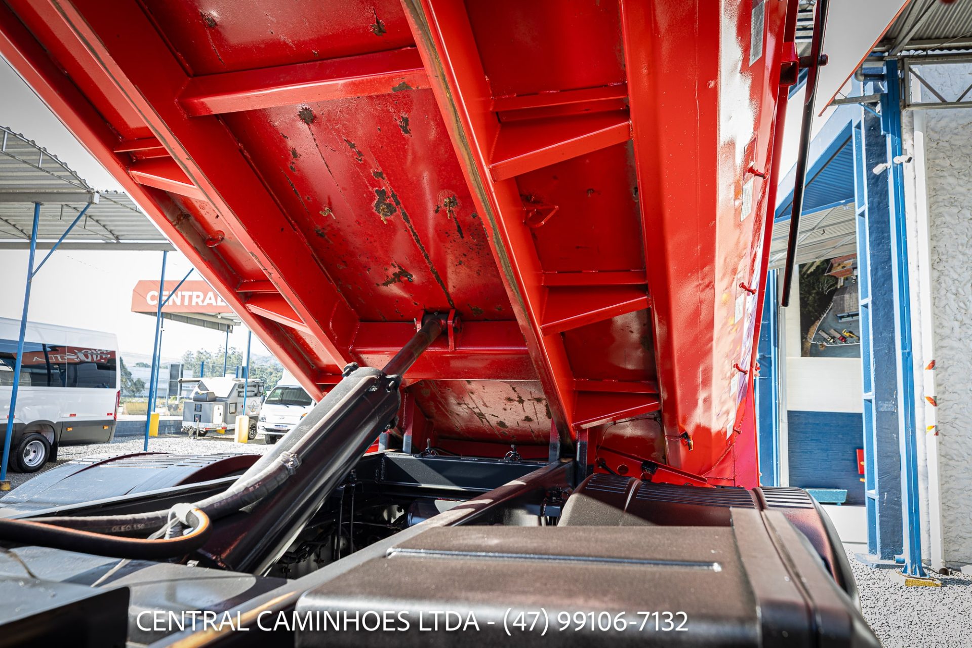 IVECO TECTOR 170E22 4X2 ANO 2013