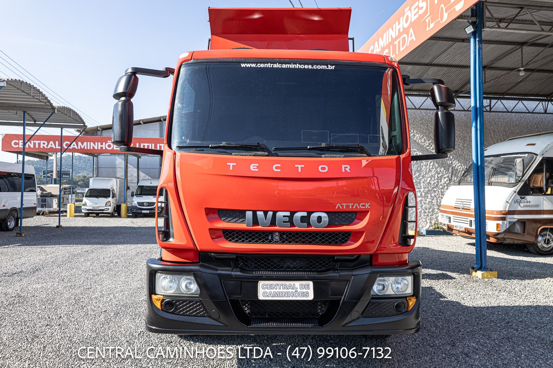 IVECO TECTOR 170E22 4X2 ANO 2013