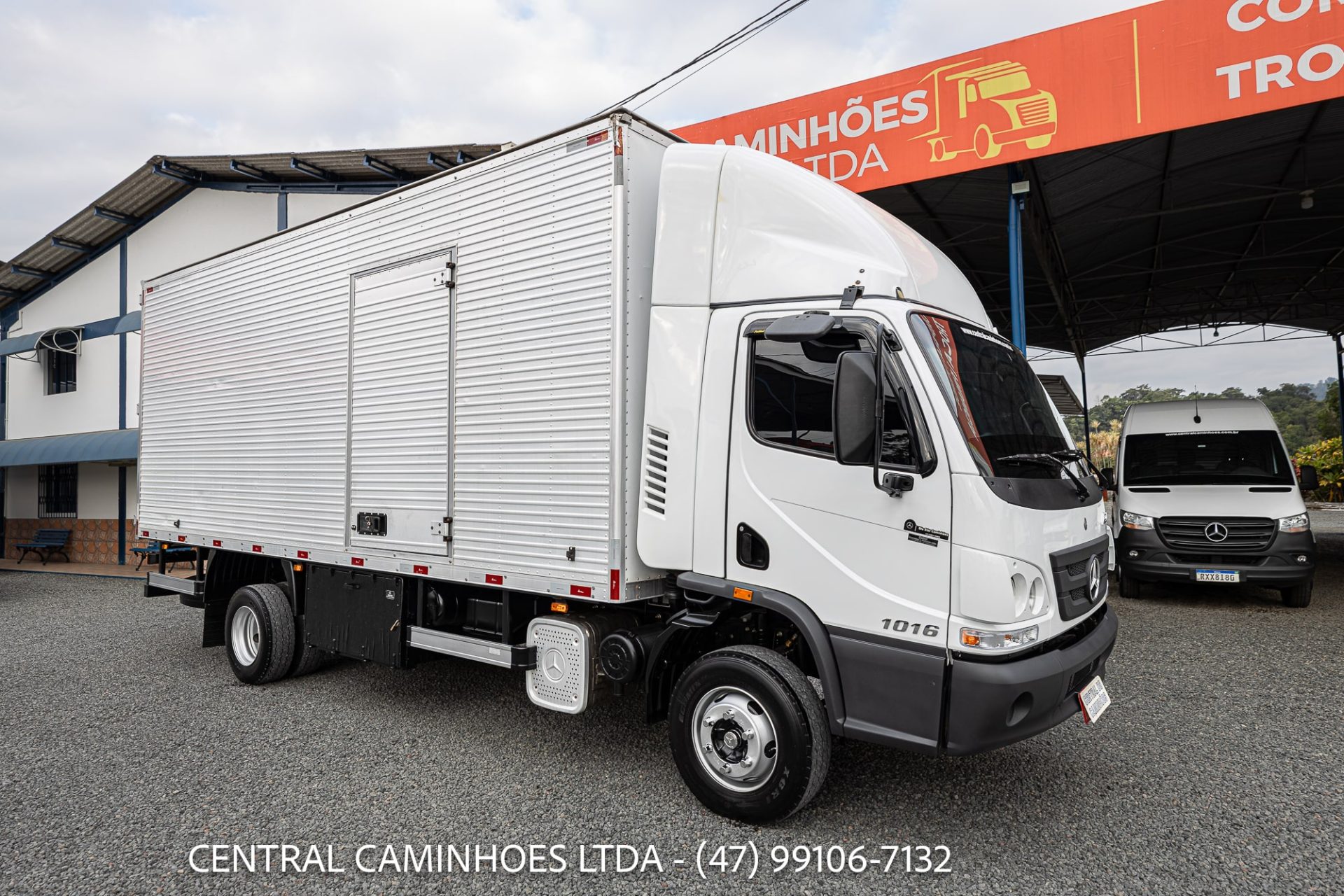 MERCEDES BENZ ACCELO 1016 ANO 2019