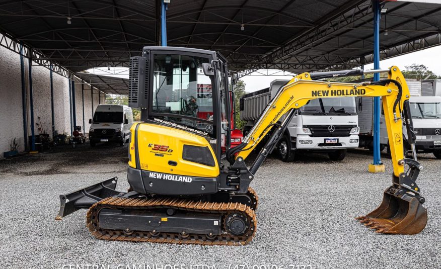 MINI ESCAVADEIRA NEW HOLLAND