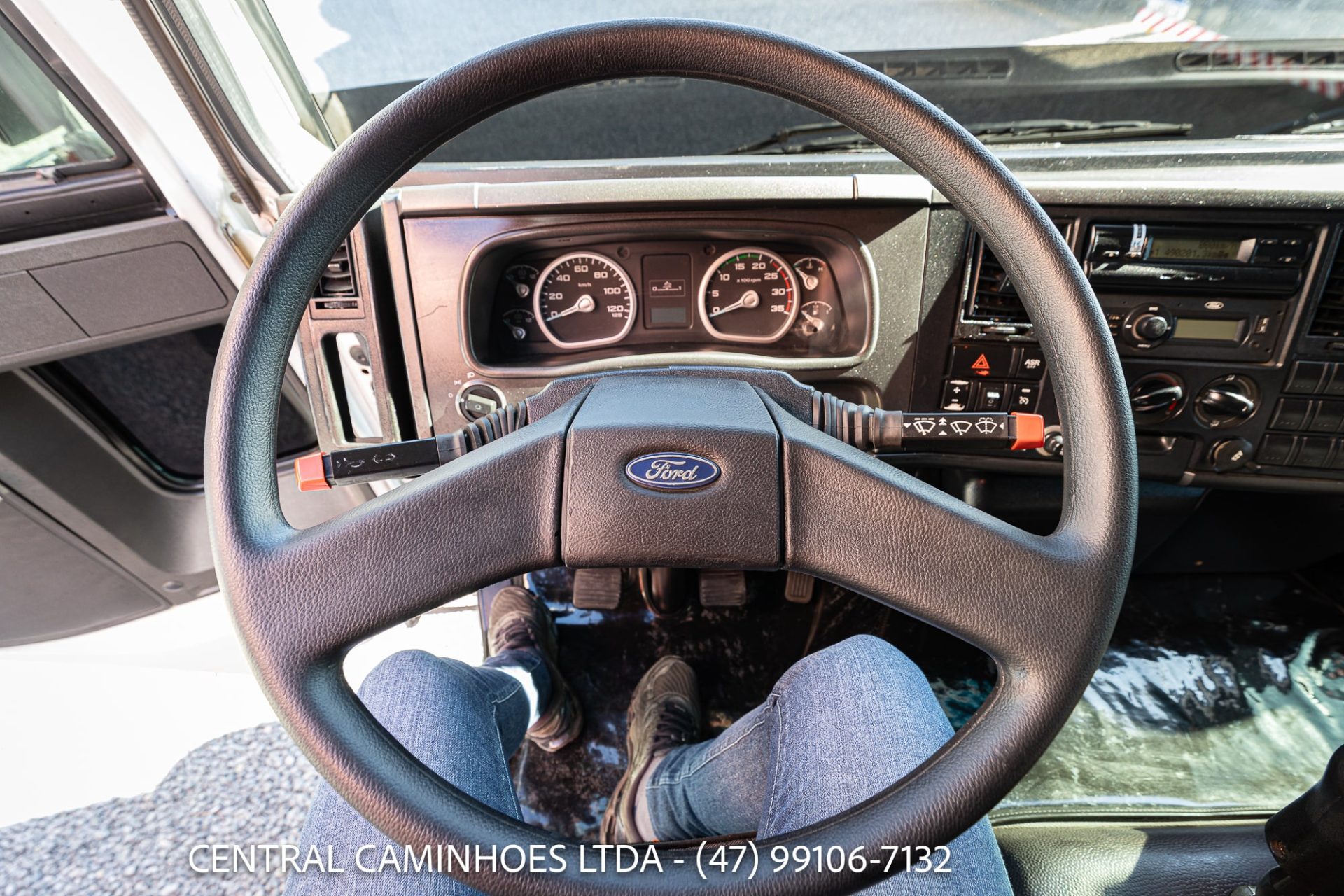 FORD CARGO 816 S ANO 2013