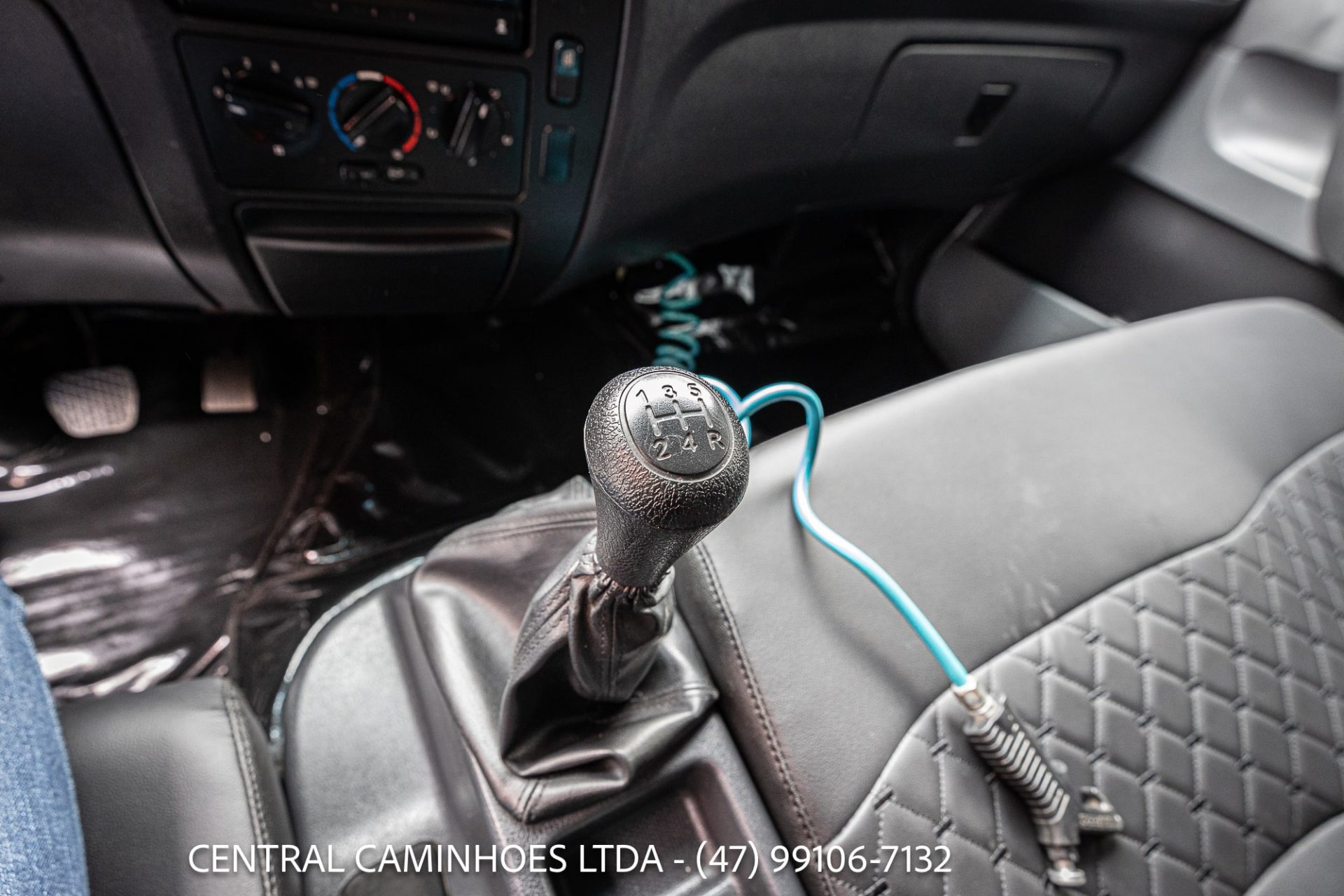 MB ACCELO 1016 ANO 2015 COMPLETO