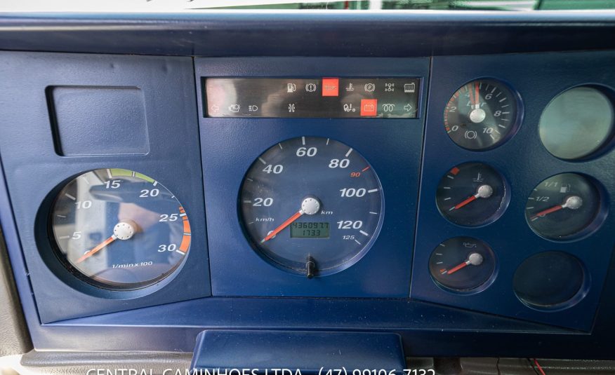 VOLKSWAGEN 23.220 6X2 ANO 2004
