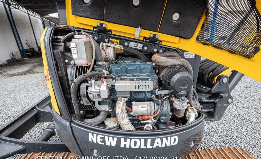MINI ESCAVADEIRA NEW HOLLAND