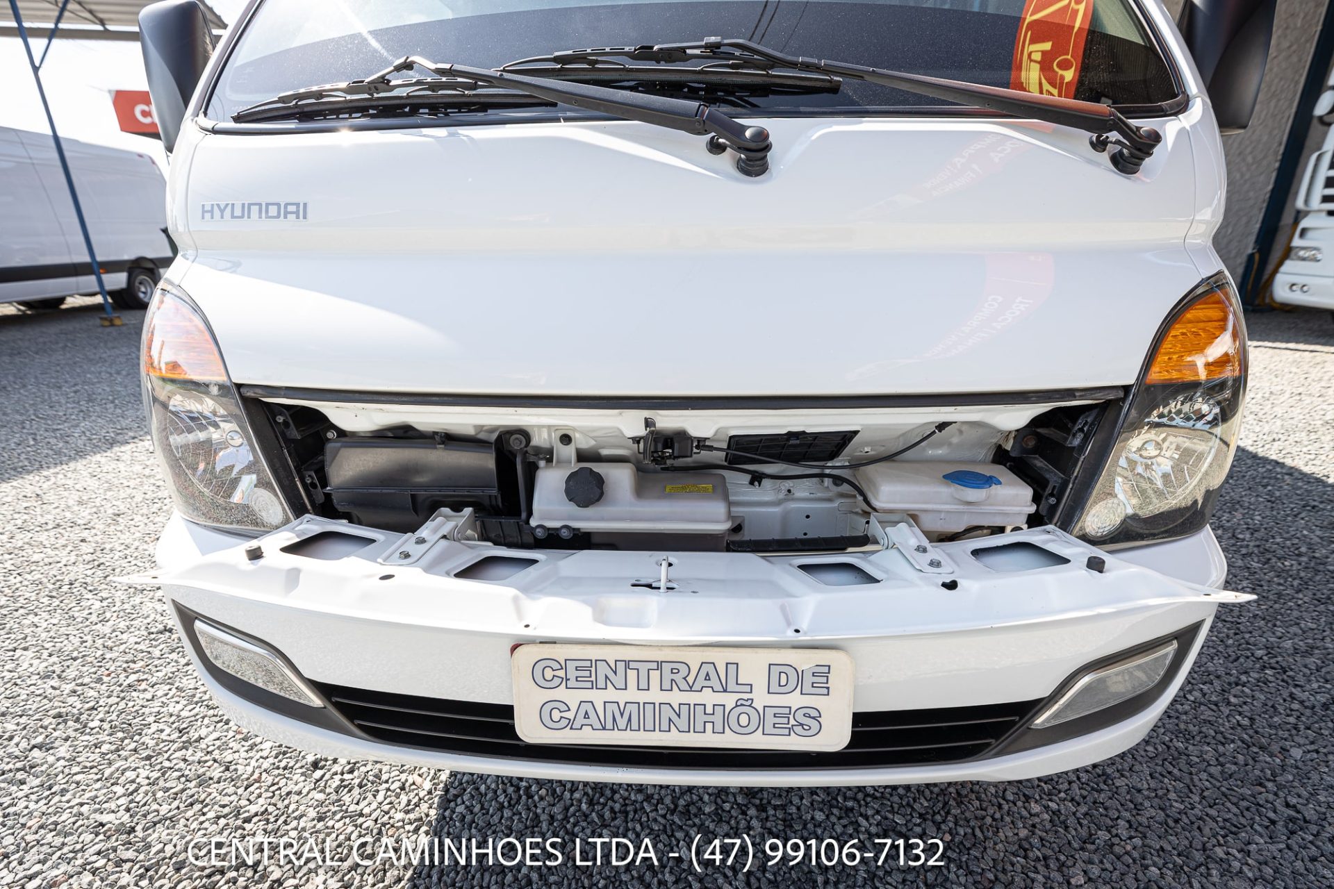 HYUNDAI HR, ANO 2016 COM BAÚ DE ALUMÍNIO