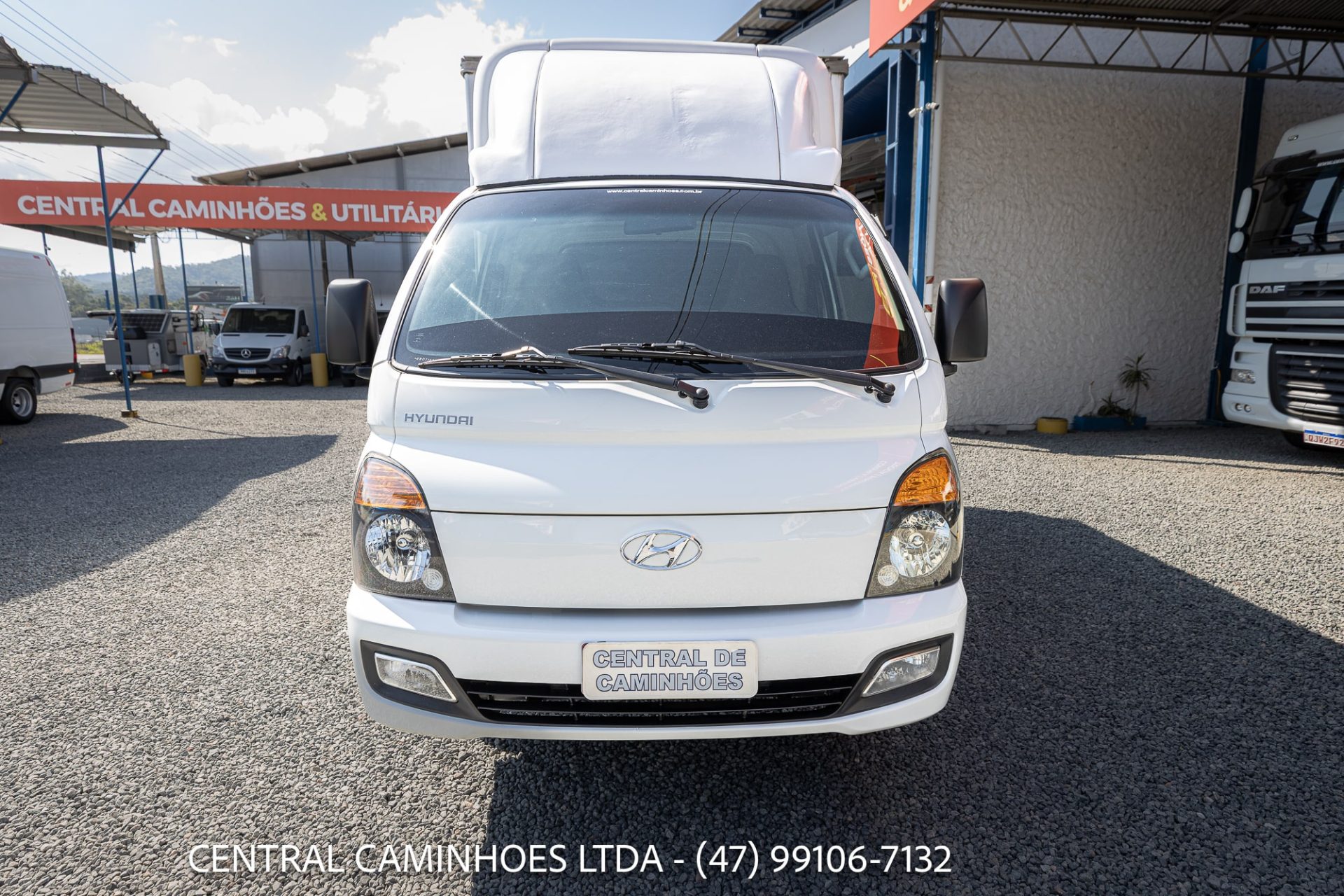 HYUNDAI HR, ANO 2016 COM BAÚ DE ALUMÍNIO