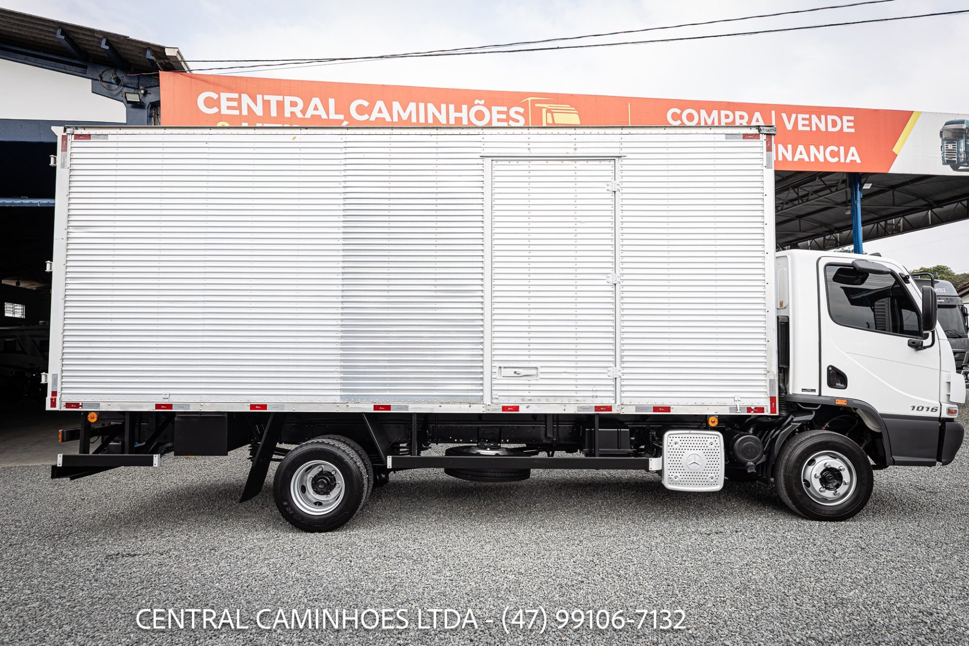 MB ACCELO 1016 ANO 2015 COMPLETO