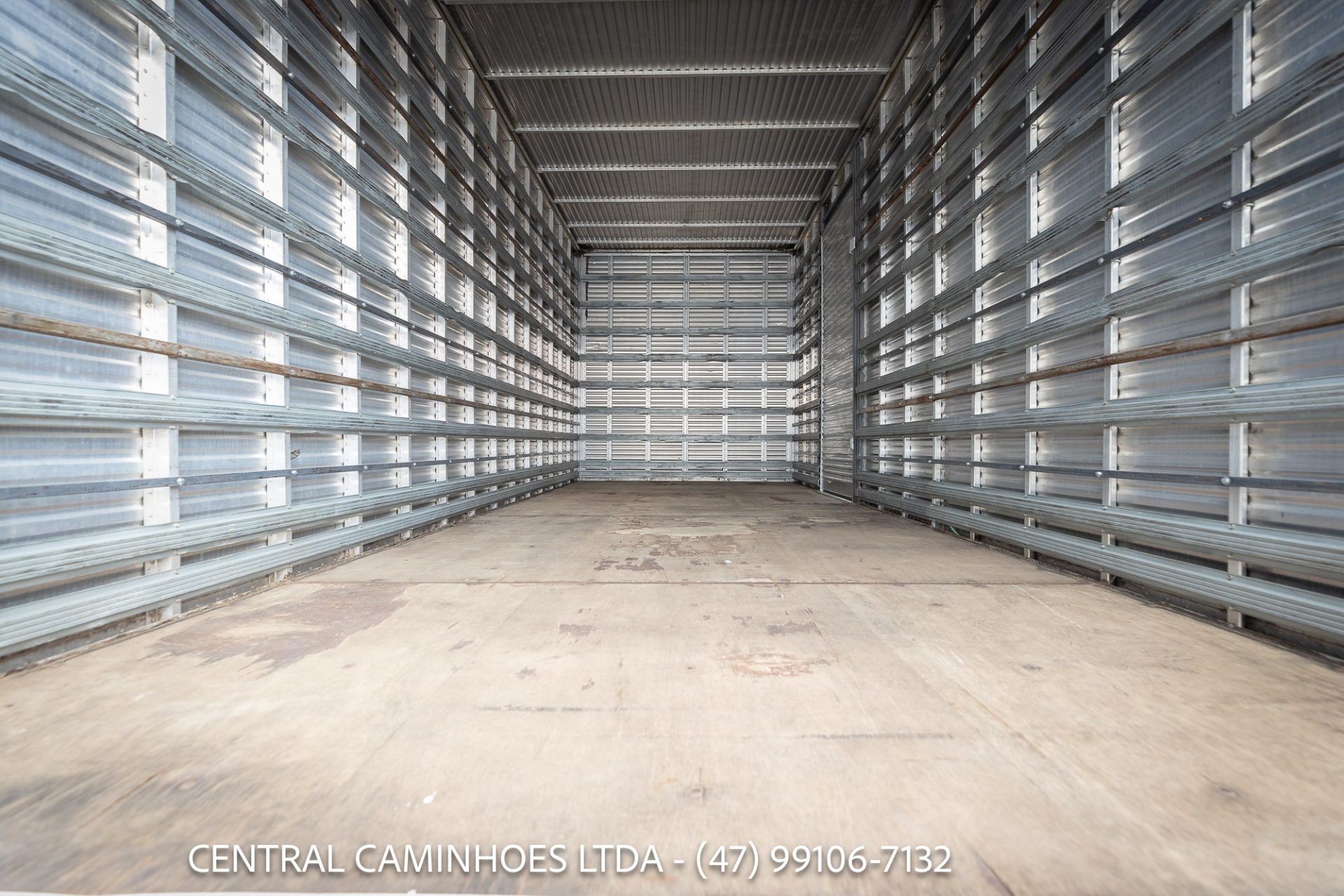 MB ACCELO 1016 ANO 2015 COMPLETO