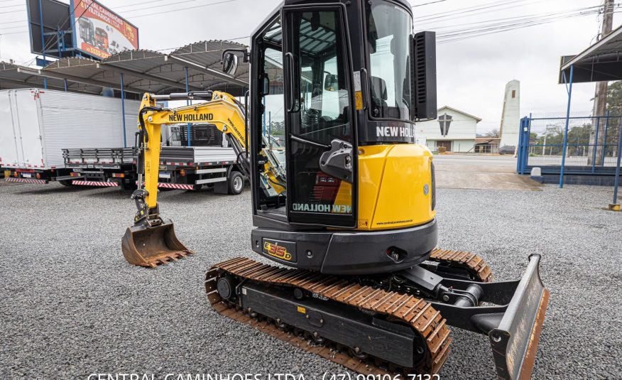 MINI ESCAVADEIRA NEW HOLLAND