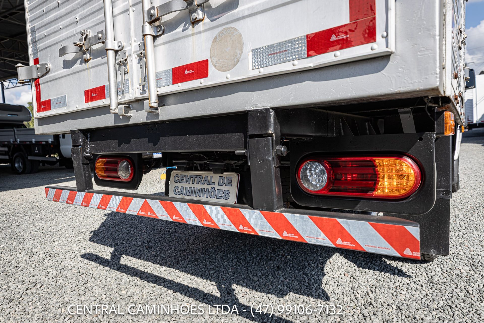 HYUNDAI HR, ANO 2016 COM BAÚ DE ALUMÍNIO