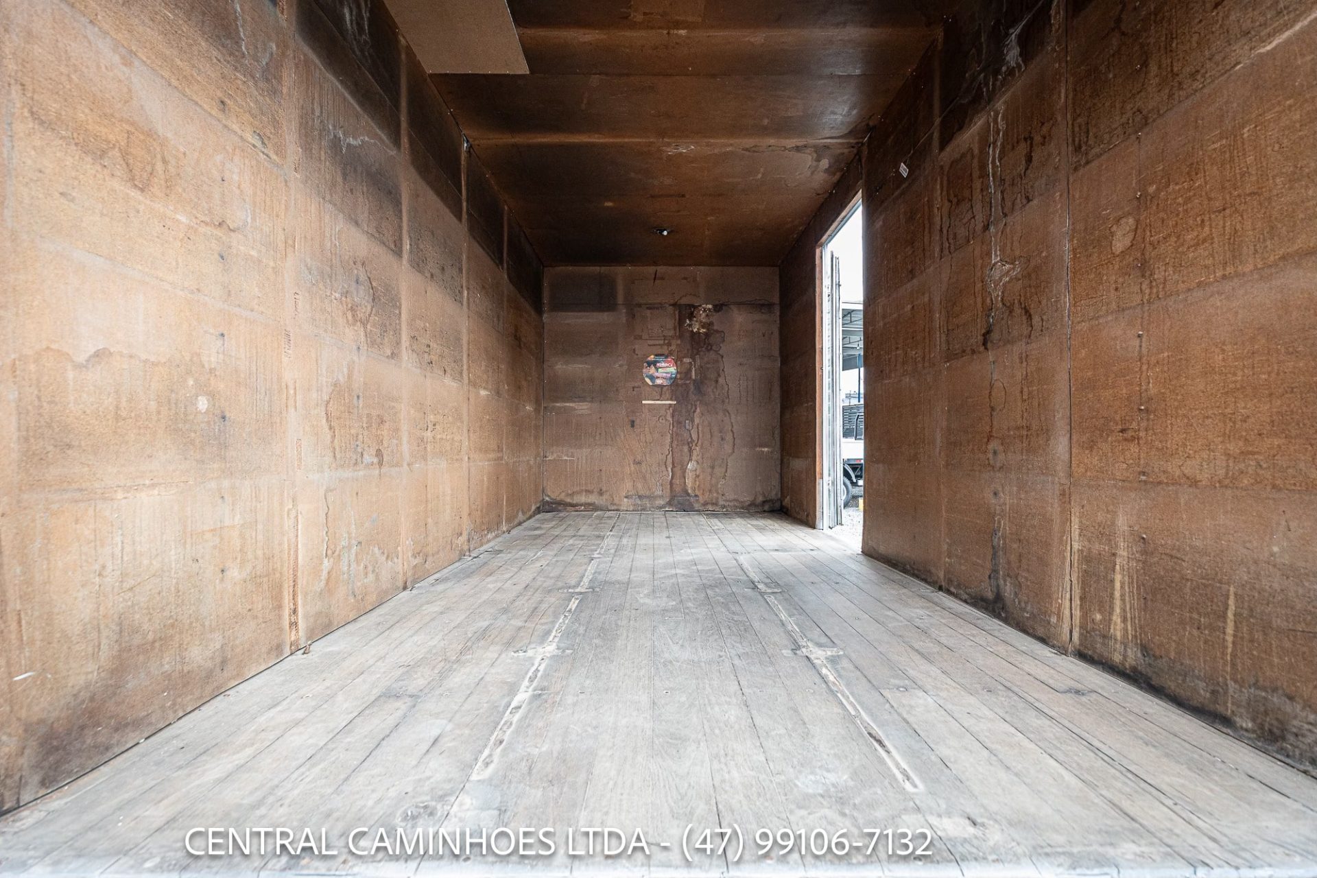 MERCEDES BENZ 710 ANO 2002