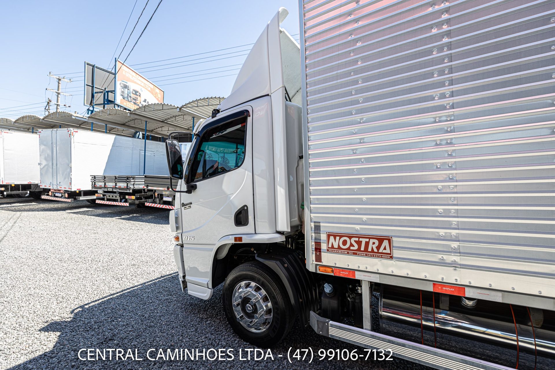 MB ACCELO 815 ANO 2022 COM ACESSÓRIOS