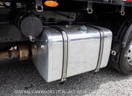 IVECO TECTOR 31.300 8X2 BI TRUCK ANO 2020 LEITO