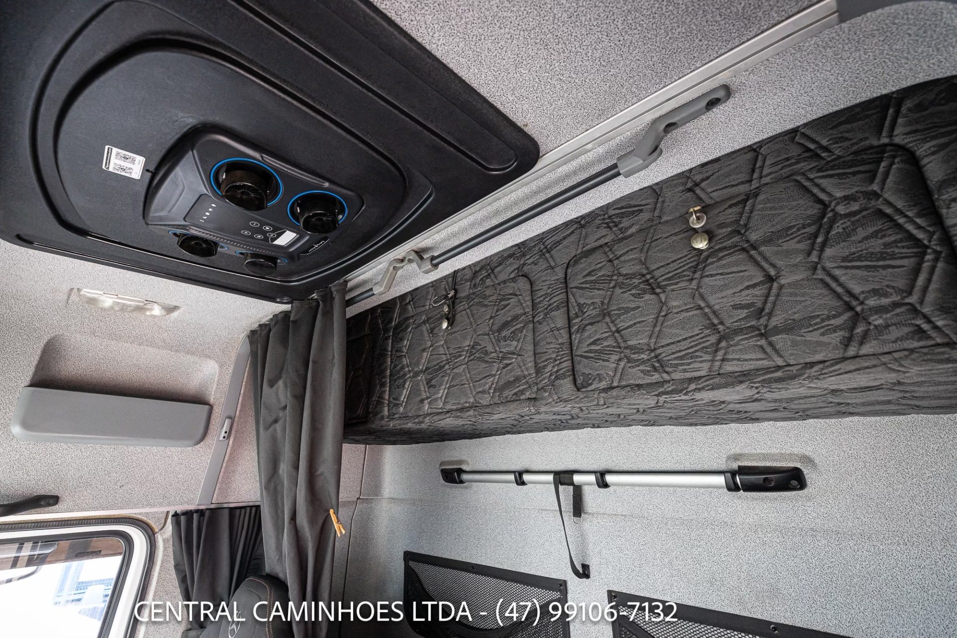 MERCEDES BENZ AXOR 2644 S 6X4 ANO 2019 TETO ALTO