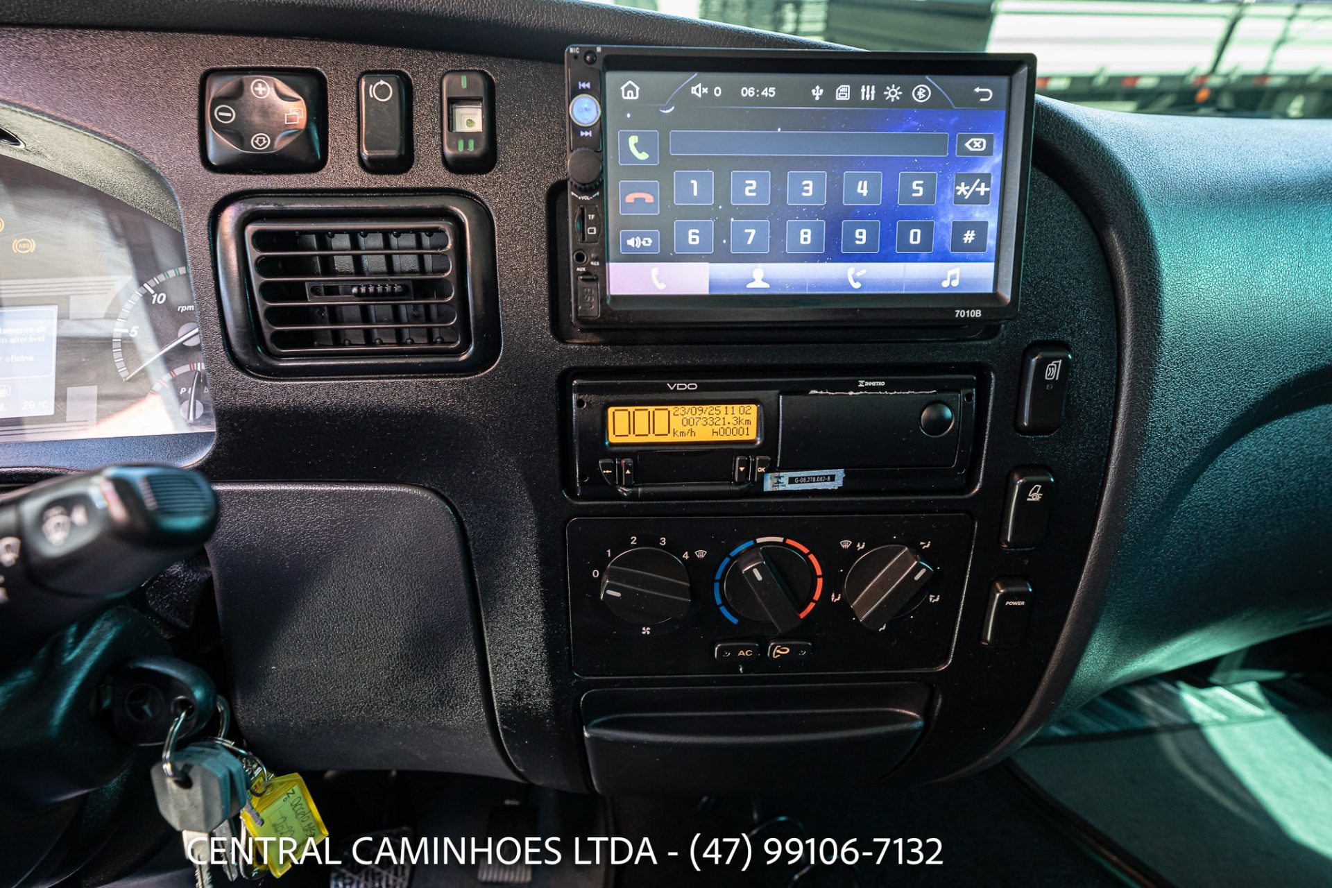 MB ACCELO 815 ANO 2022 COM ACESSÓRIOS