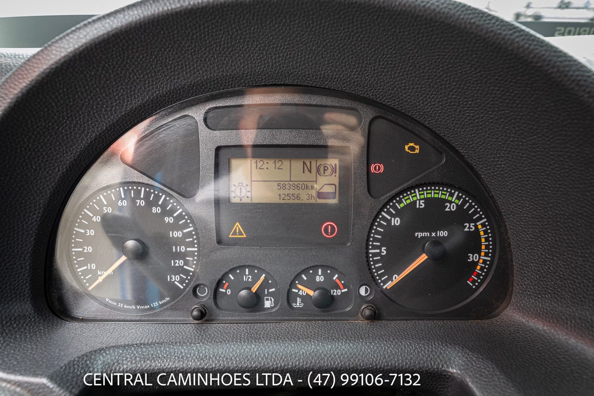 IVECO TECTOR 31.300 8X2 BI TRUCK ANO 2020 LEITO