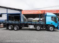 IVECO TECTOR 31.300 8X2 BI TRUCK ANO 2020 LEITO