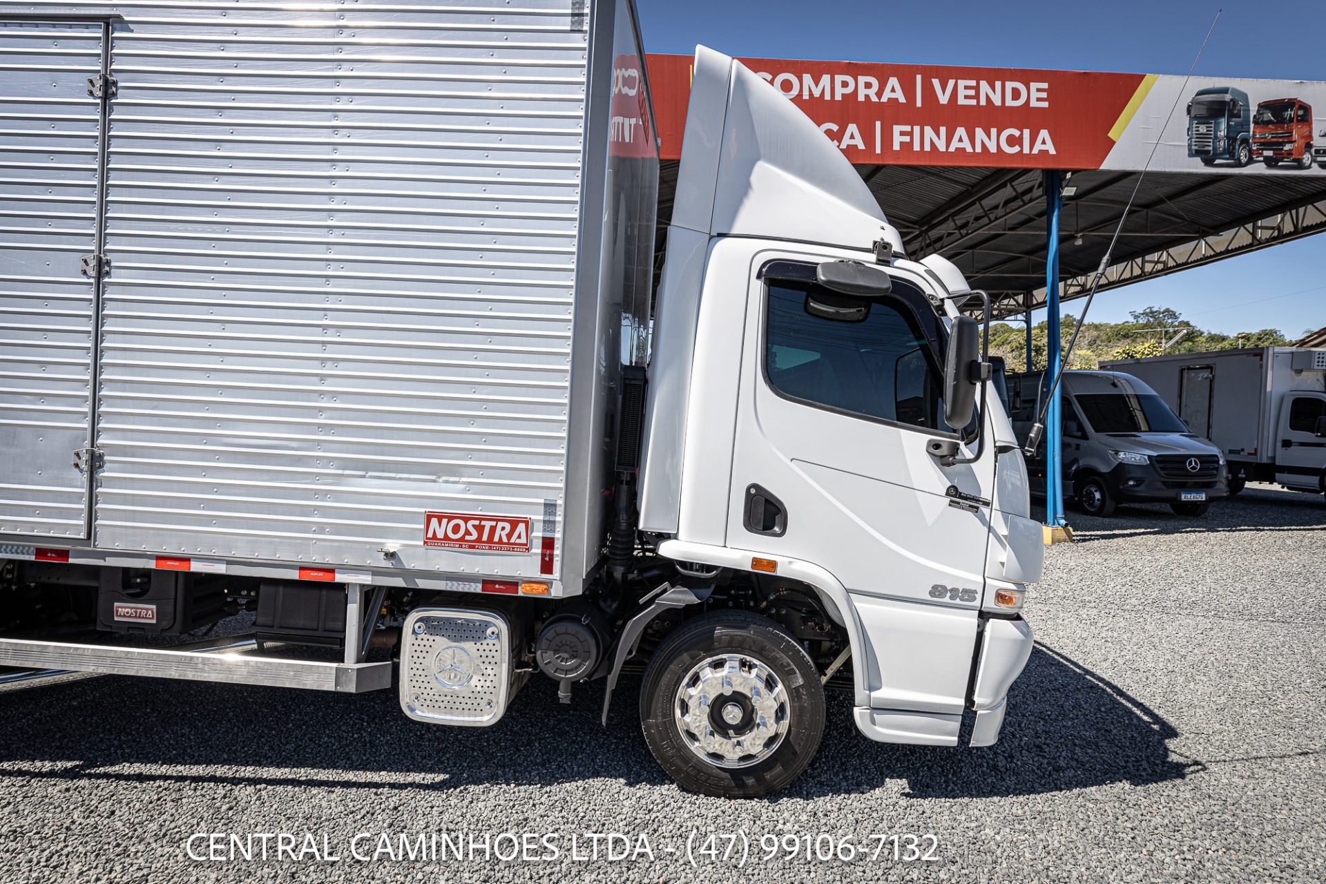 MB ACCELO 815 ANO 2022 COM ACESSÓRIOS