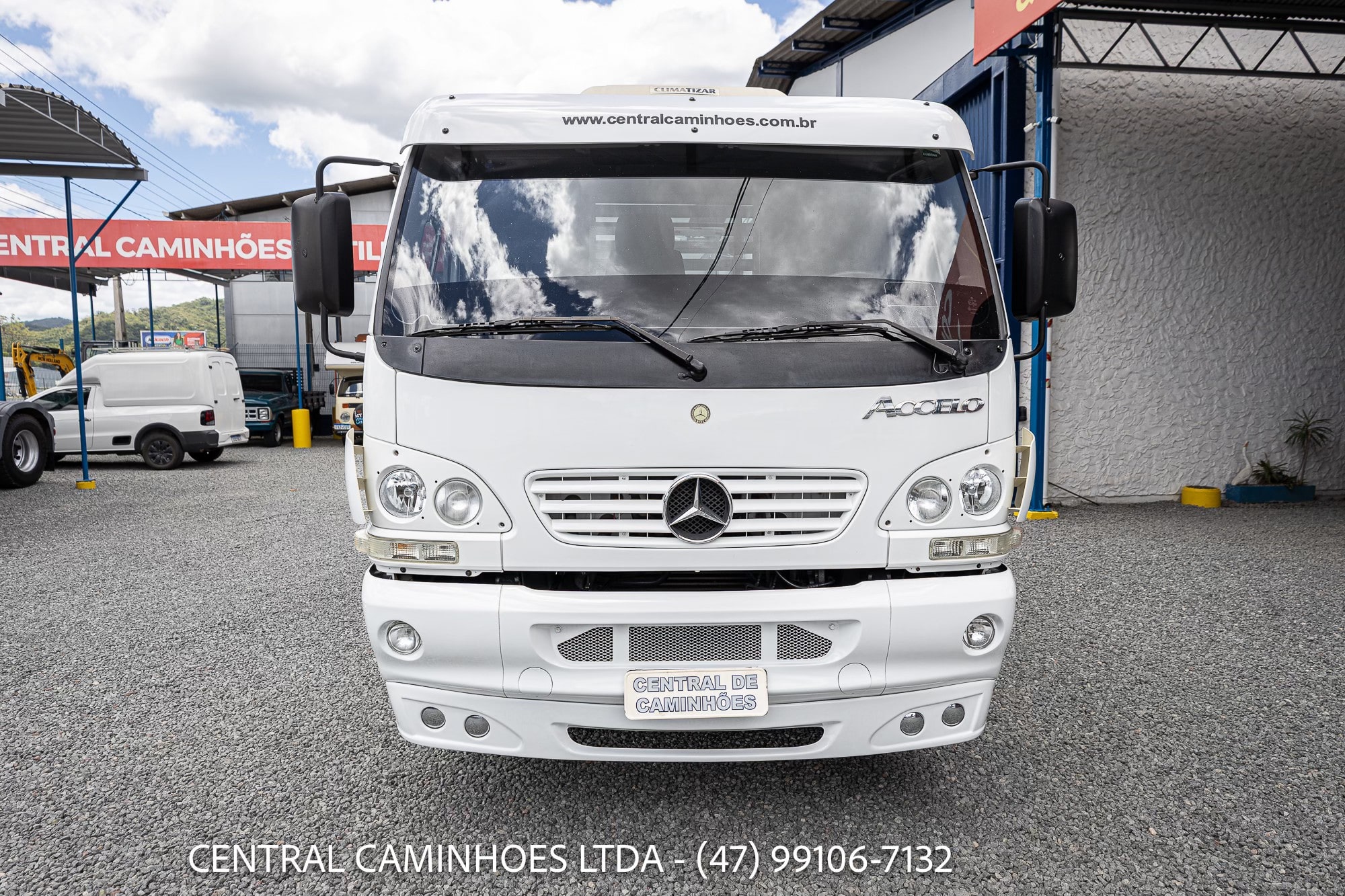 MERCEDES BENZ ACCELO 715C ANO 2006