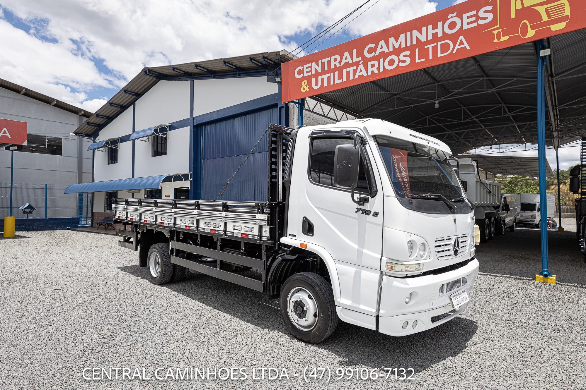 MERCEDES BENZ ACCELO 715C ANO 2006